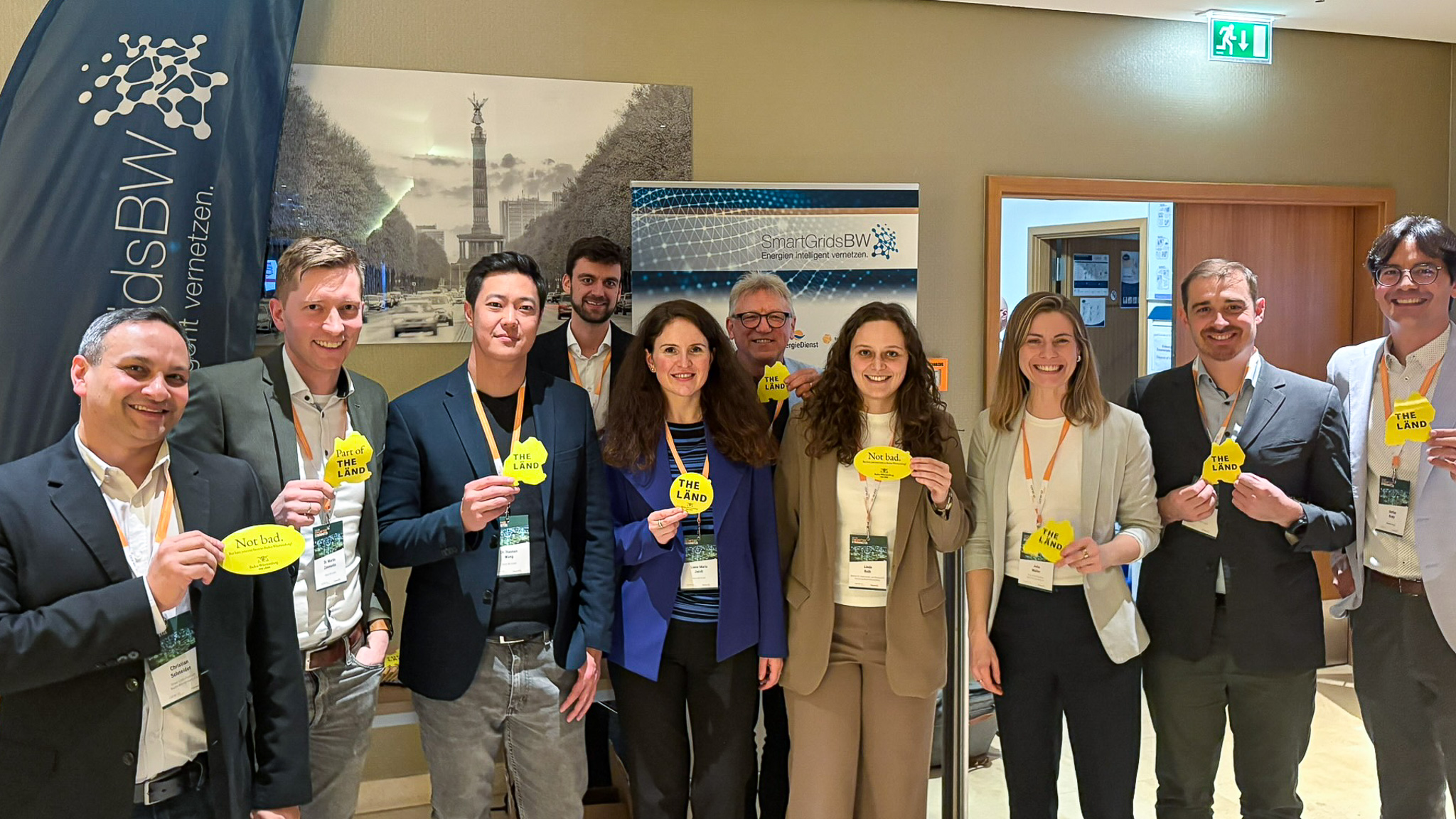 Gruppenfoto von SmartGridsBW und einige seiner Mitglieds-Unternehmen, sowie Vorstands-Mitglieder